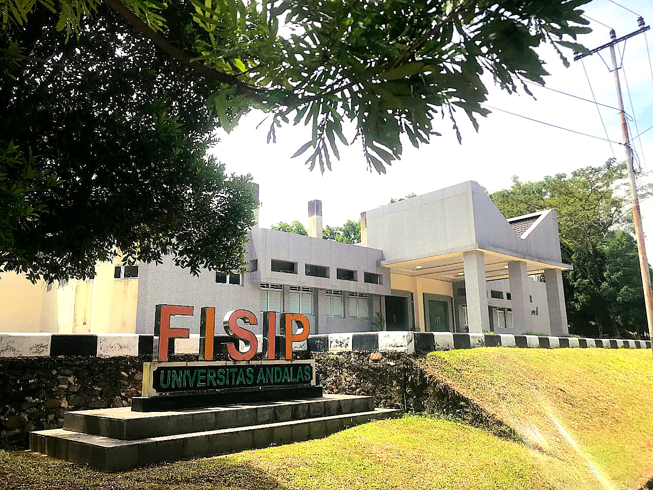 Kualitas Internet di Gedung D FISIP Dikeluhkan Mahasiswa, PR untuk Dekanat